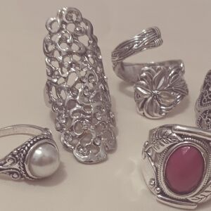 LOT OF 5 PIECES-  LARGE SILVER-TONED RINGS SZs 8-10